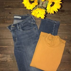 Levi's mid rise straight leg jeans